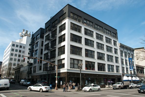 Broadway Commons: 225 SW Broadway, Portland, OR 97205
